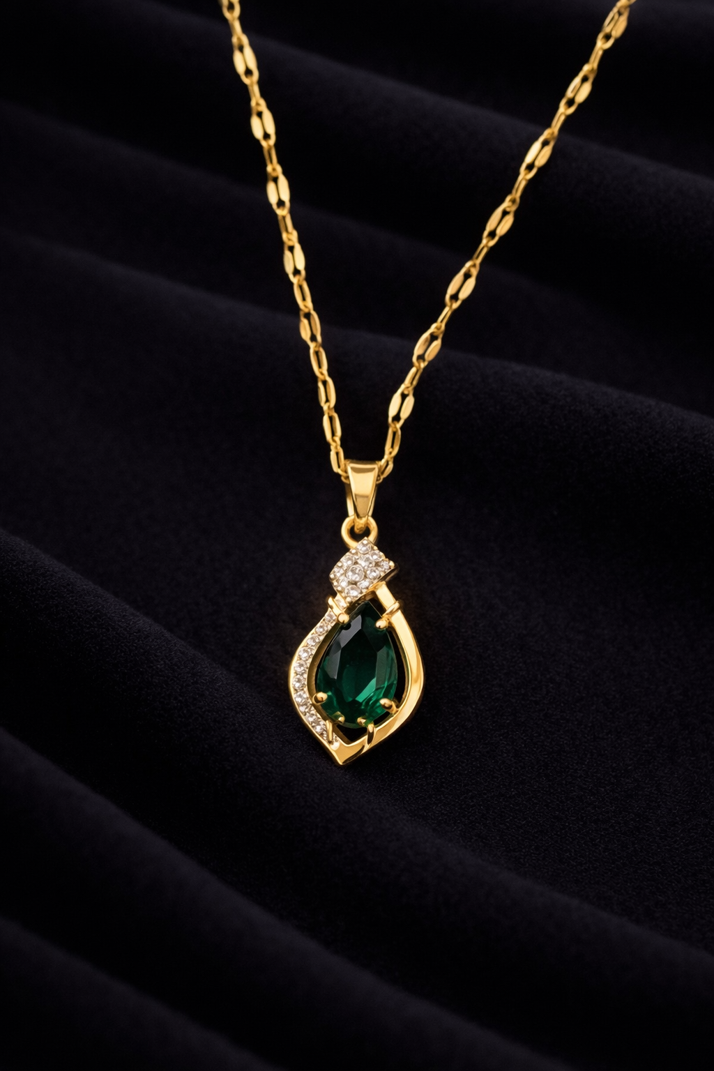 Emerald Teardrop Crystal Pendant Necklace