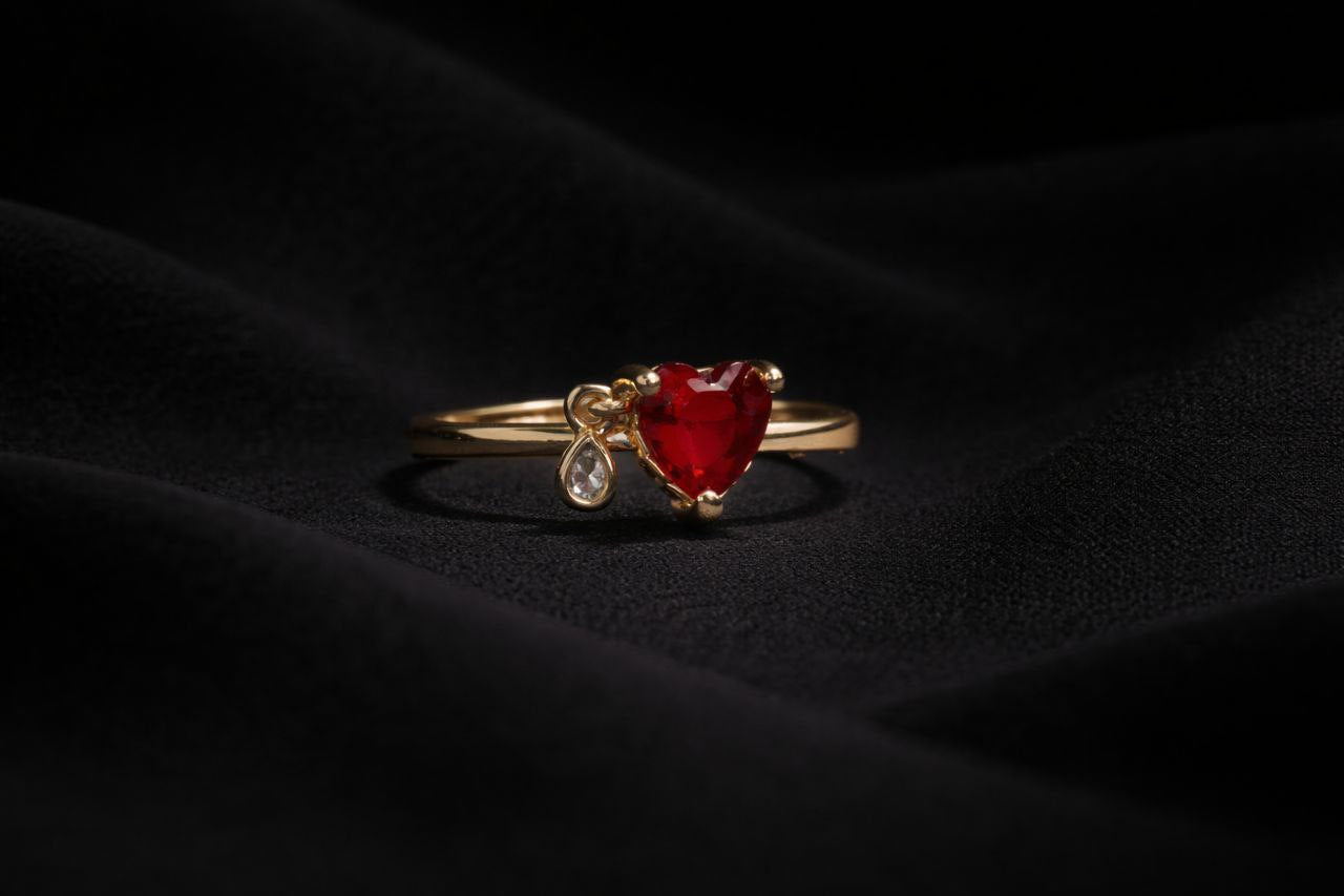 Elegant Heart-Cut Gemstone Ring