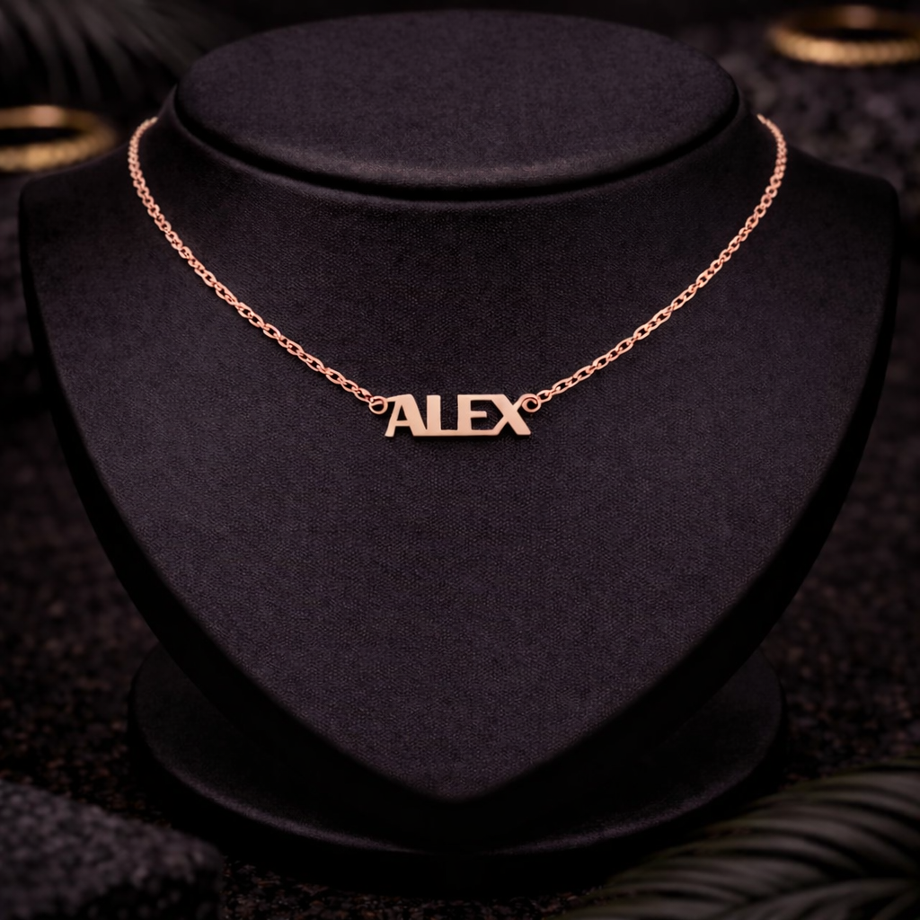 Single Name Necklace