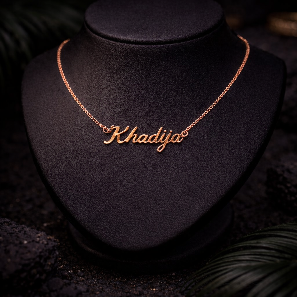 Single Name Necklace