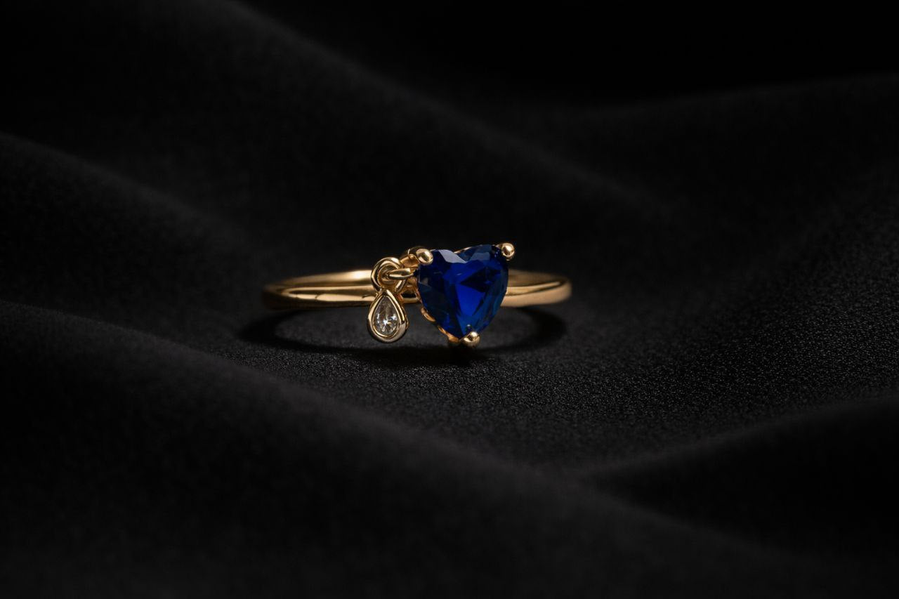 Elegant Heart-Cut Gemstone Ring