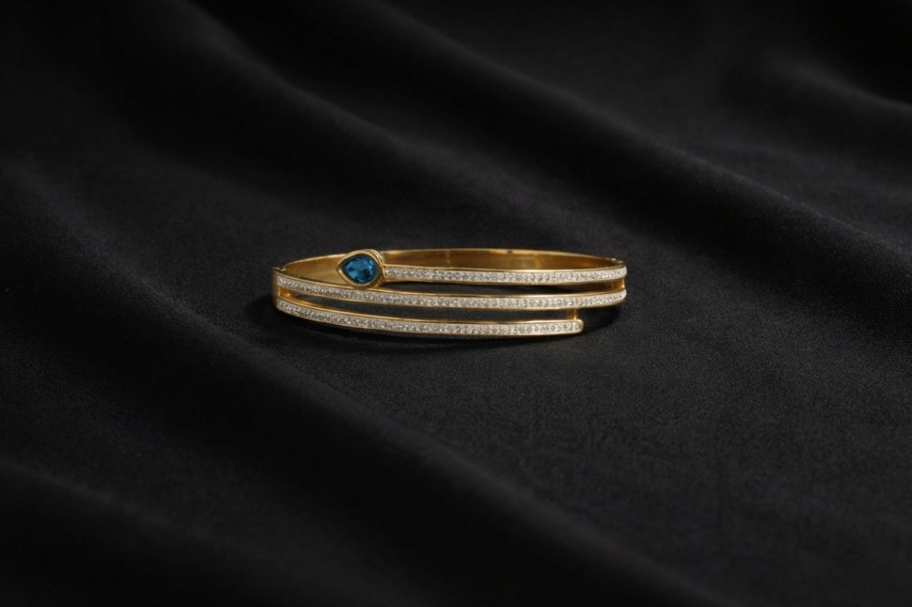 Classic Gold Engraved Minimal Bangle