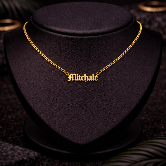 Single Name Necklace