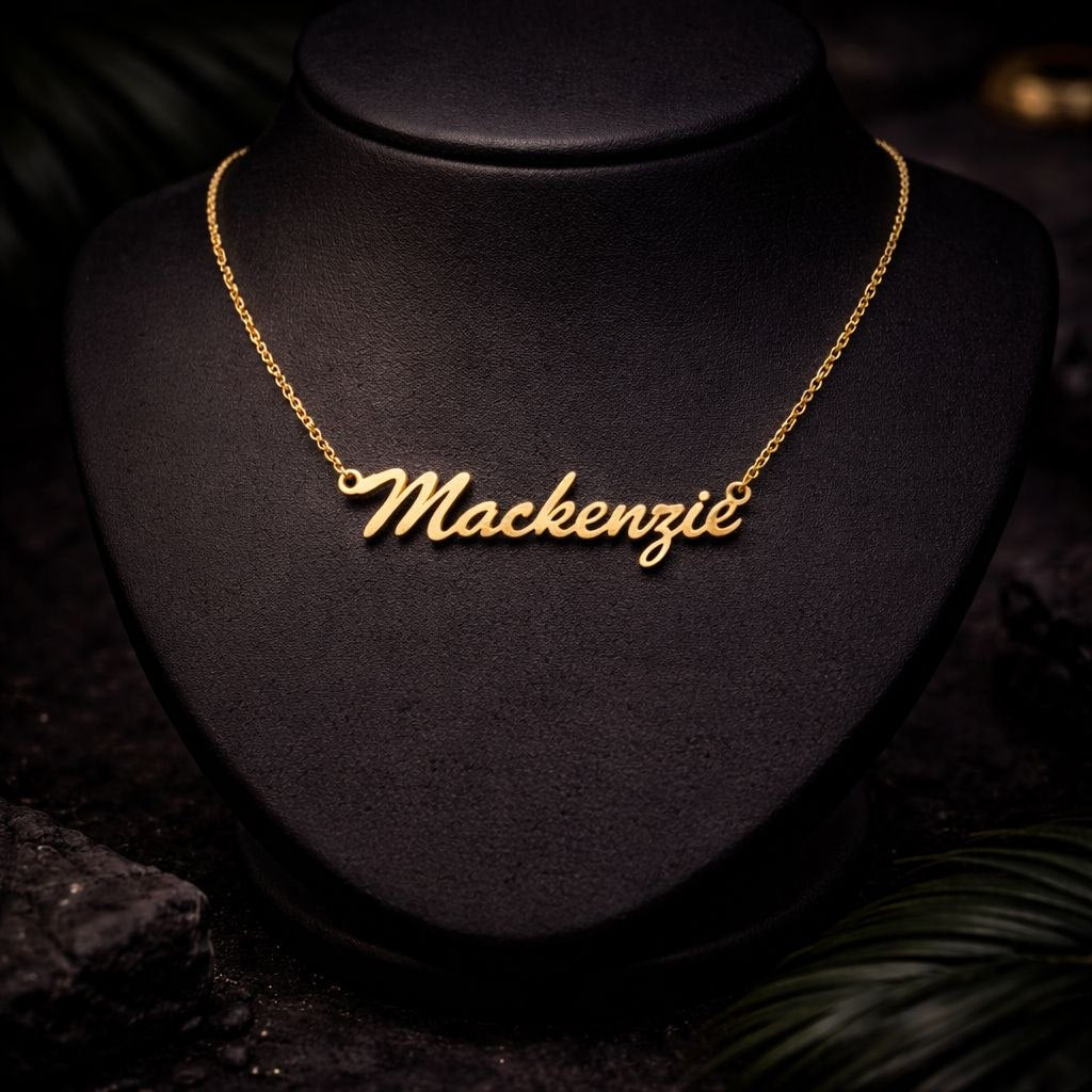 Single Name Necklace