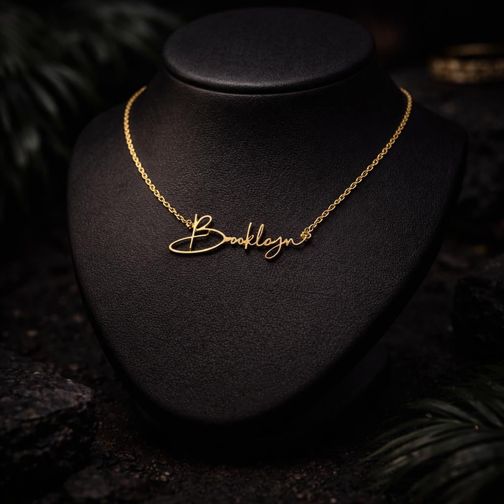 Single Name Necklace