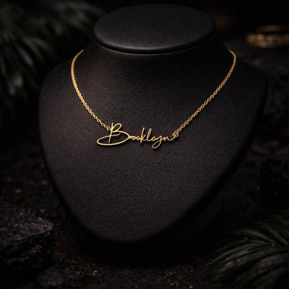 Single Name Necklace